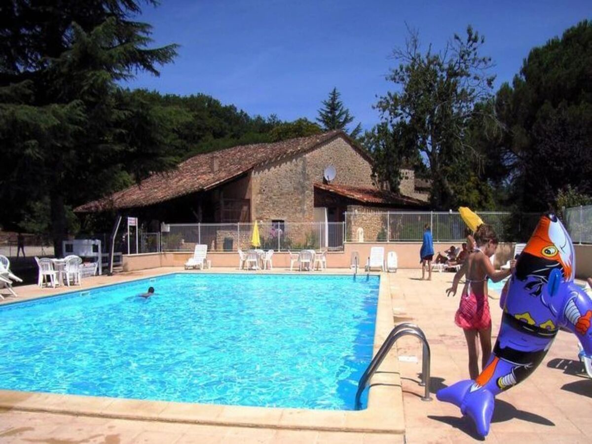 Holiday park Family Getaway in Dordogne - Outdoor photo 2