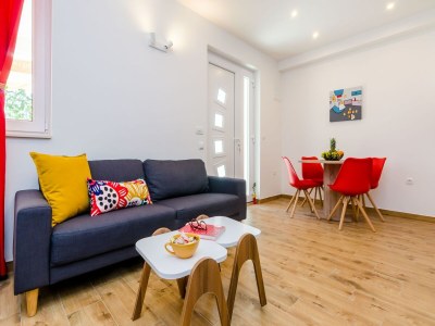 Apartment Apartment Moon River - Two-Bedroom Apartment with Terrace - Features photo 7