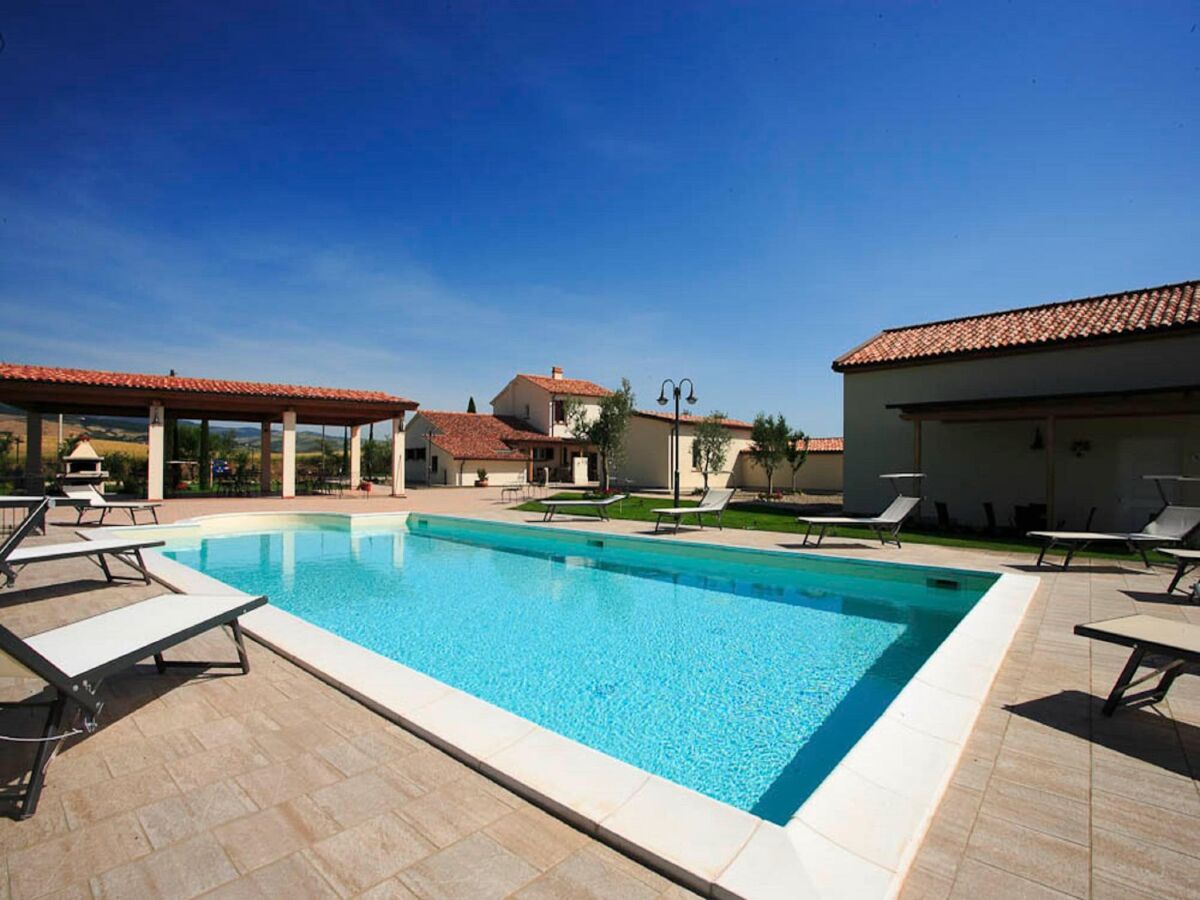 Holiday house Villa with private pool in Piancastagnaio - Outdoor photo 2