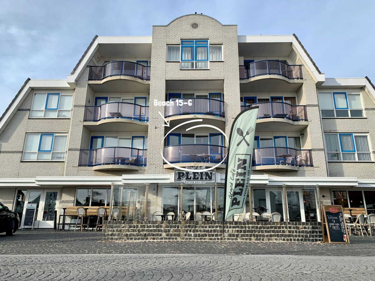 Holiday house Apartment in Petten near the Beach