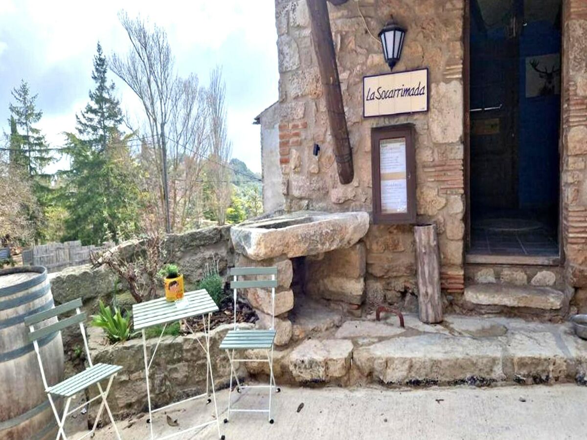 Holiday house Magnificent village house in Rojals - Outdoor photo 4