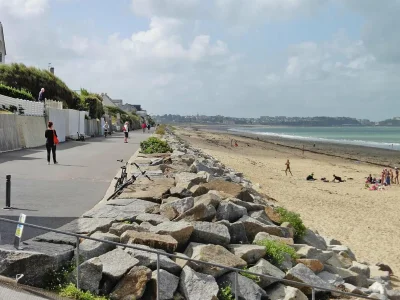 Holiday house House and huge garden surrounded by apple trees - Outdoor photo 19