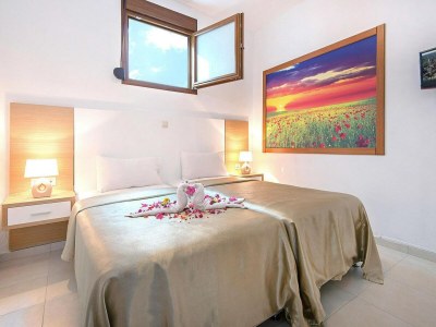 Holiday park Holiday home in Kiotari with a swimming pool - Features photo 15