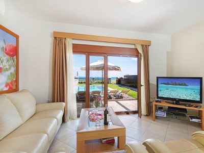 Holiday park Holiday home in Kiotari with a terrace - Features photo 14