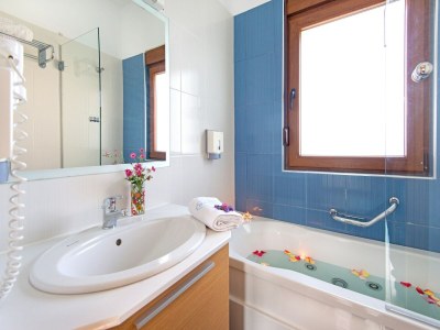 Holiday park Ferienhaus in Kiotari mit Grill - Features photo 15