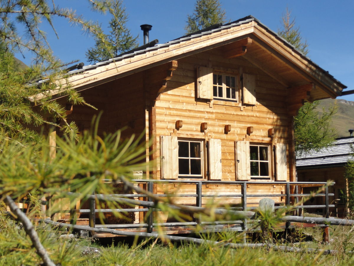 Alpine hut Suntinger Kasa - Outdoor photo 2