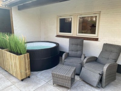 Holiday house near the beach with jacuzz - Outdoor photo 2