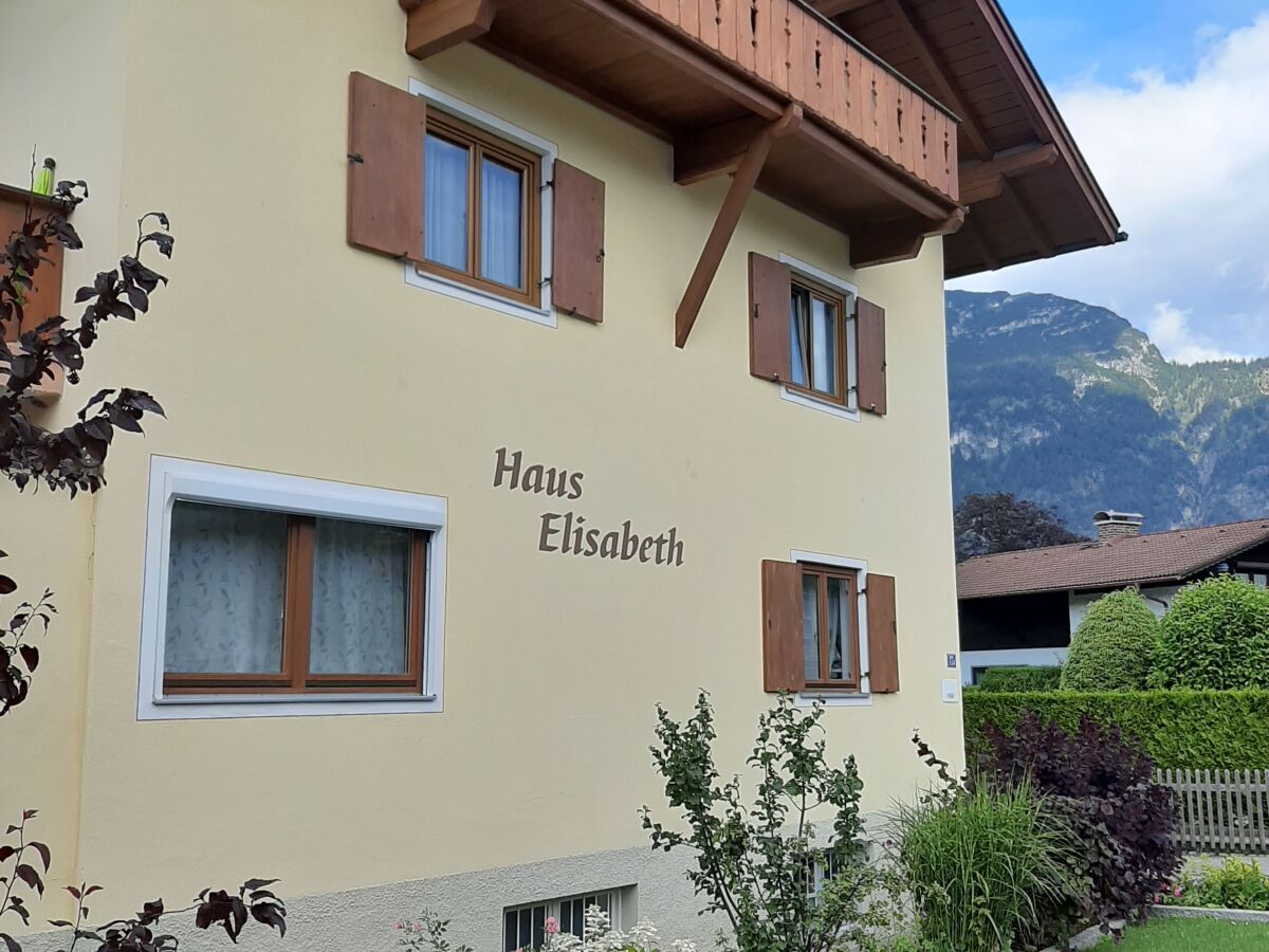 Holiday apartment Haus Elisabeth Apt. "Zugspitz" - Outdoor photo 5