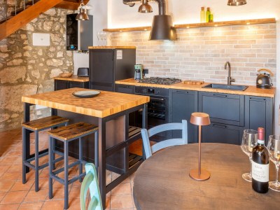 Apartment 624A Pila Suite Apartments - Features photo 15