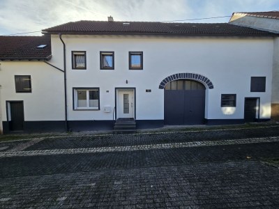 Apartment 4-Bett-Ferienhaus Bad/WC, 2 Schlafräume, ruhig in Wallenborn - Apartment