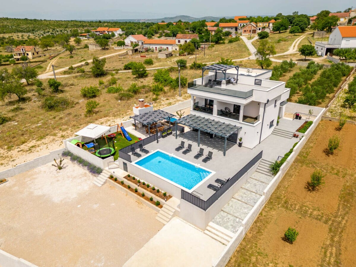 Villa Villa Katarina with pool and jacuzzi