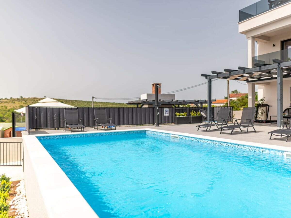 Villa Villa Katarina with pool and jacuzzi - Outdoor photo 5