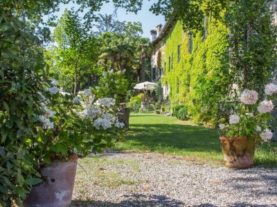 Holiday house "Artuico" with garden in castle - Outdoor photo 21
