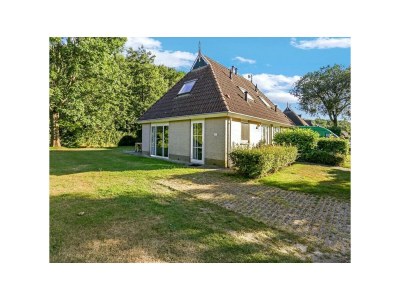 Holiday house Ferienhaus am Wasser Nationalpark De Alde Feanen in Earnewald - Holiday house
