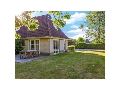 Holiday house Ferienhaus am Wasser Nationalpark De Alde Feanen - Outdoor photo 2