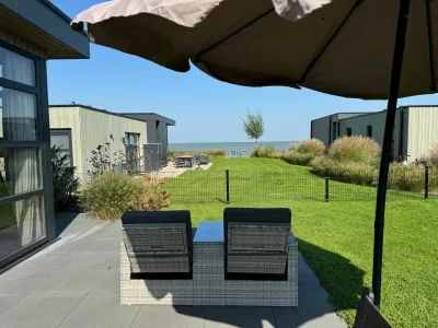 Holiday house Chalet Sonnenplätzchen mit Zaun Zweite Reihe Haus Nr. 229 in Enkhuizen - Holiday house