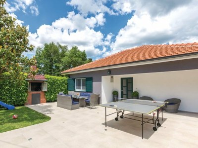 Villa Villa Lara with Pool & Sauna - Features photo 36