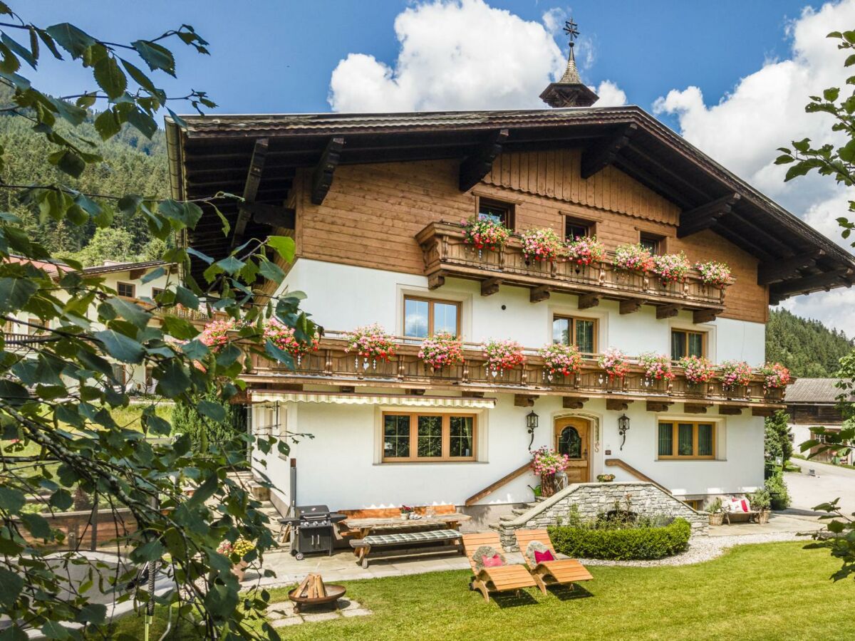 Apartment Ferienwohnung Schartlhof (1-11 Pers./3 SZ, 1 WSR)