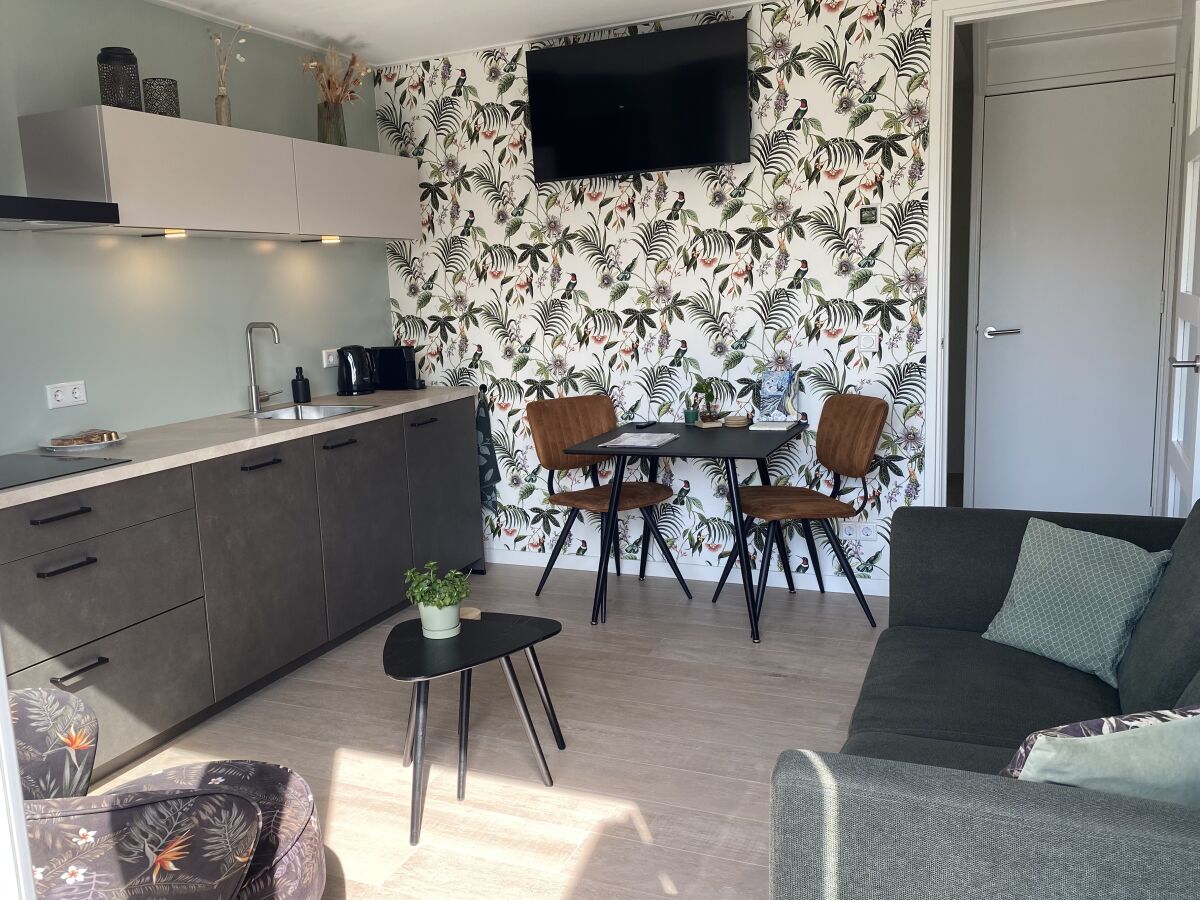 Apartment Viruly32holiday for 2 adults and 1 baby