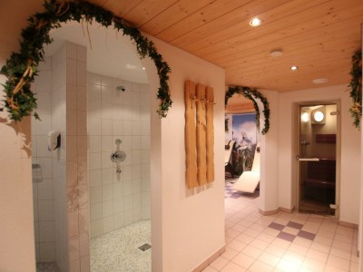 Holiday room Familienz. 3 Pers. mit Dusche od. Bad,WC - Outdoor photo 18