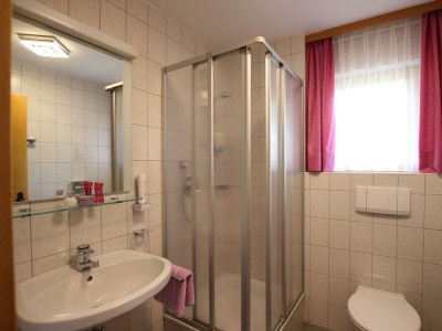 Holiday room Familienz. 3 Pers. mit Dusche od. Bad,WC - Features photo 41
