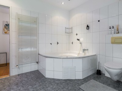 Apartment Apartment 04 - Features photo 13