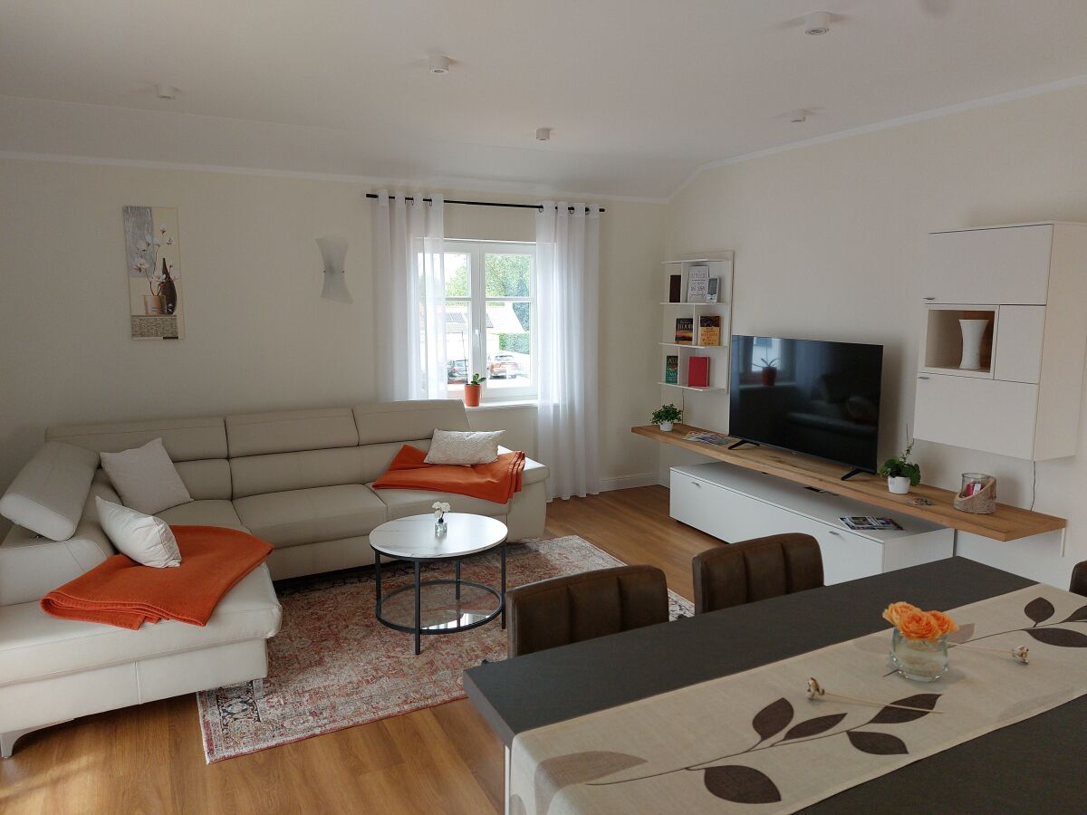 Apartment Appartement/Fewo, Dusche und Badewanne, 1 Schlafra - Outdoor photo 2