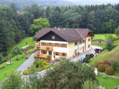 Holiday room Vierbettzimmer (2-3 Nächte HP) in Grafendorf bei Hartberg - Holiday room