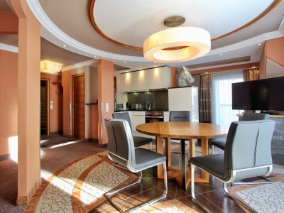 Apartment Star Luxus Aptm. für 2-4 Pers/2 Schlafräume/DU/WC - Features photo 17