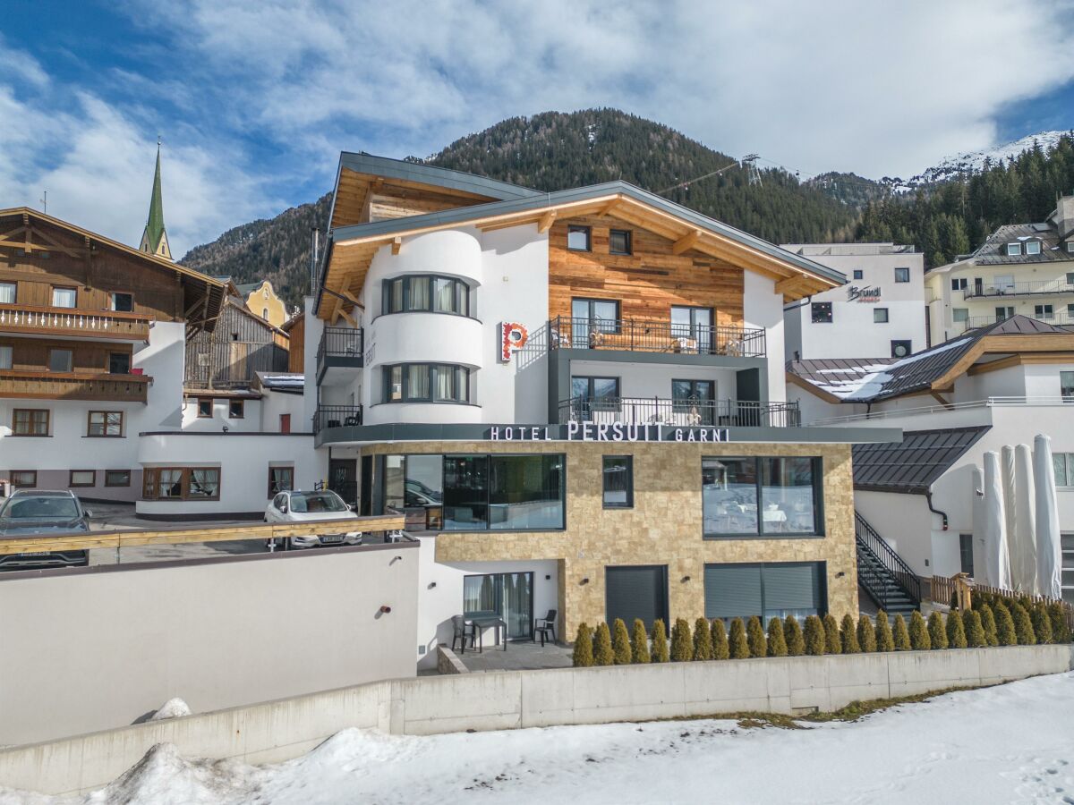 Apartment Penthouse Apartment - Outdoor photo 2