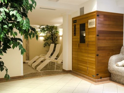 Holiday room Dreibettzimmer mit Dusche, WC - Outdoor photo 20