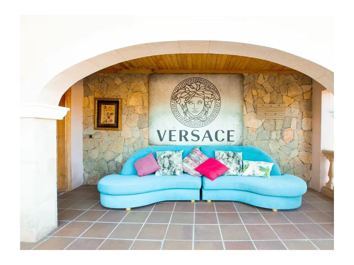 Holiday house Luxurious villa by Versace - Outdoor photo 3