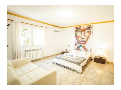 Holiday house Luxurious villa by Versace - Features photo 17