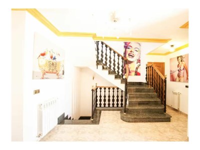 Holiday house Luxurious villa by Versace - Features photo 22