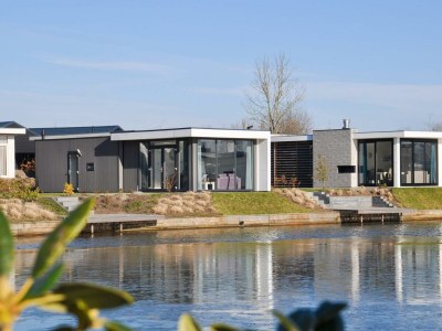 Holiday house Pavilion Waterfront 4 in Nunspeet - Holiday house