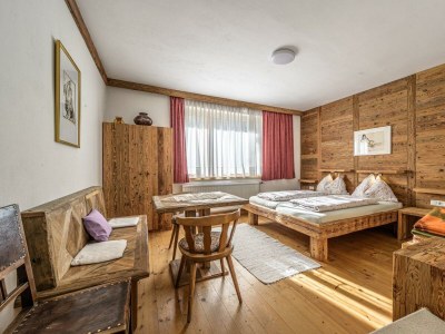 Holiday room Dreibettzimmer Trio, Dusche, WC, 1 Schlafraum - Features photo 11