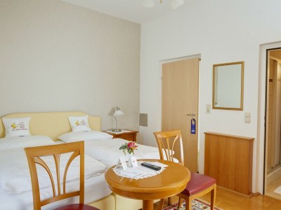 Holiday room Doppelzimmer, Dusche, WC, 1 Schlafraum - Outdoor photo 14