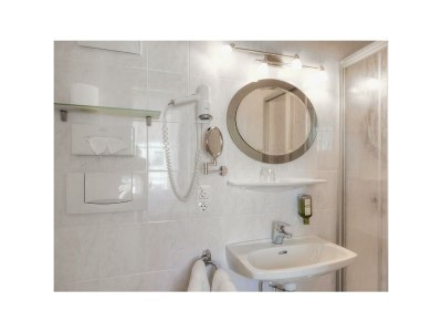 Holiday room Doppelzimmer, Dusche, WC, 1 Schlafraum - Features photo 64
