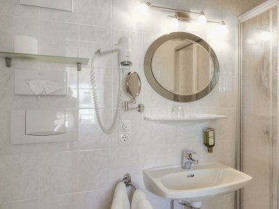 Holiday room Einzelzimmer, Dusche, WC, 1 Schlafraum - Outdoor photo 28