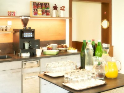 Holiday room Einzelzimmer, Dusche, WC, Wohn-/Schlafraum - Outdoor photo 9