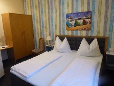 Holiday room Einzelzimmer, Dusche, WC, Wohn-/Schlafraum - Outdoor photo 17