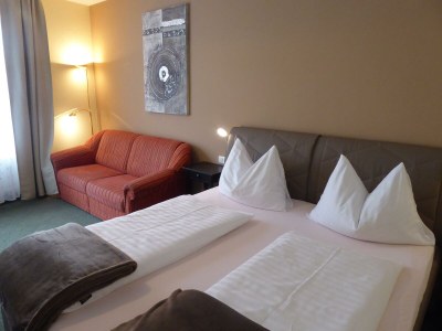 Holiday room Einzelzimmer, Dusche, WC, Wohn-/Schlafraum - Outdoor photo 20