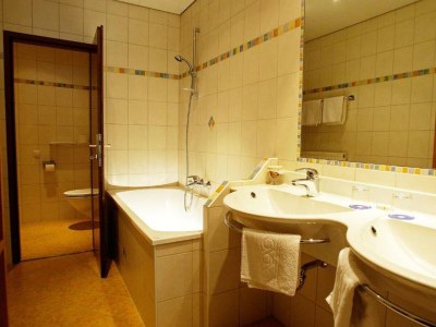 Holiday room Einzelzimmer, Dusche, WC, Wohn-/Schlafraum - Outdoor photo 25