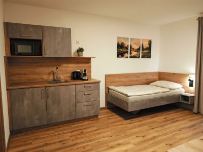 Holiday room Einzelzimmer, Dusche, WC, Wohn-/Schlafraum - Outdoor photo 2