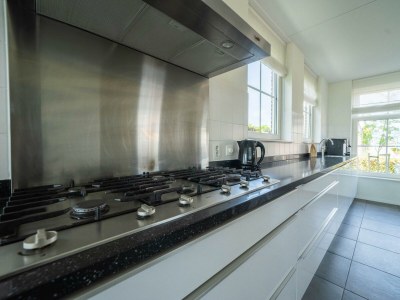 Holiday house Westertoren 12 - Outdoor photo 7