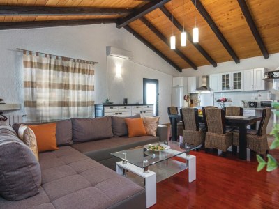 Holiday house Košuta - Outdoor photo 13