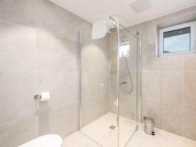 Apartment Top 2 - Features photo 27