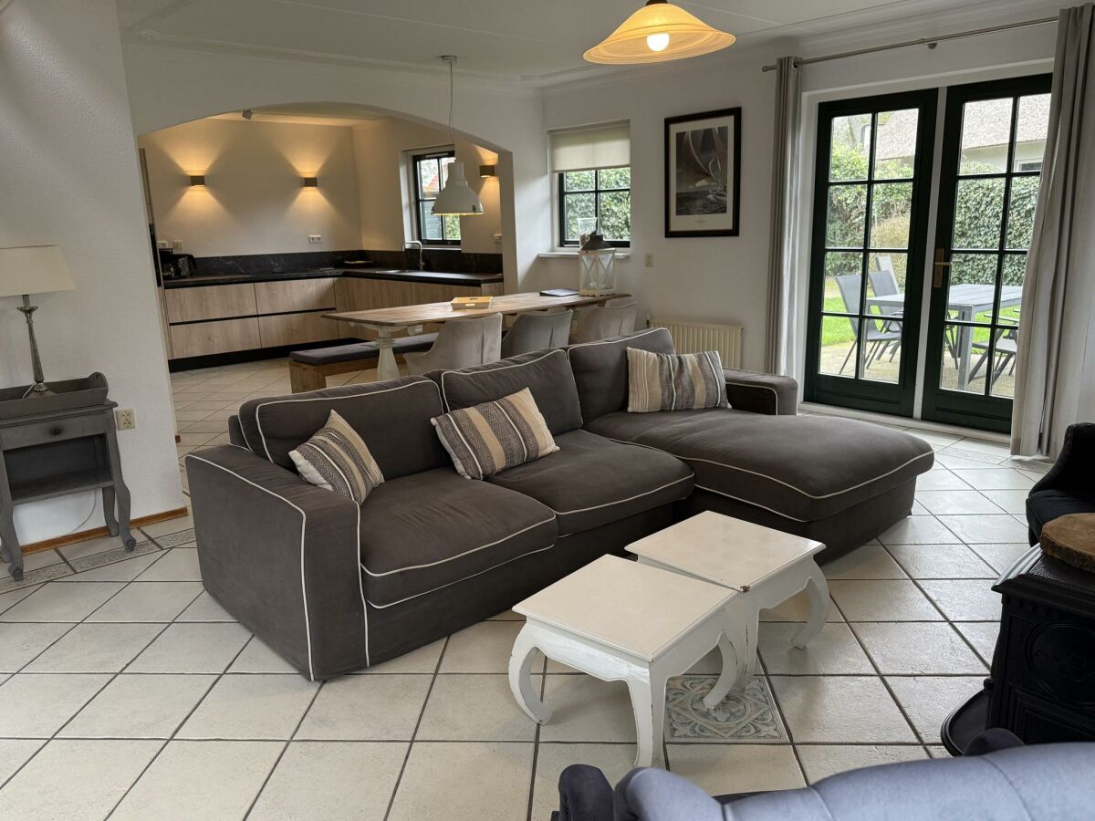 Holiday house Buitenplaats 53 - Outdoor photo 4