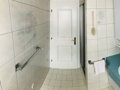 Apartment Ferienhaus, Dusche oder Bad, WC, 2 Schlafräume - Features photo 30