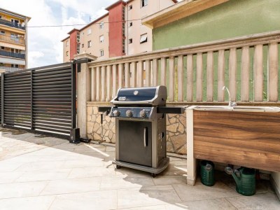 Apartment DP - Outdoor photo 6